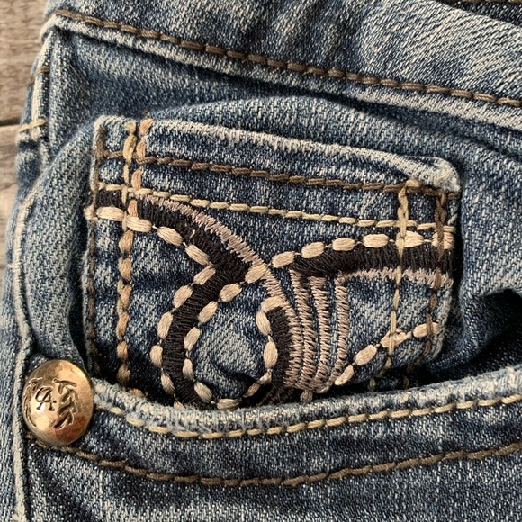 L.A. idol Boot Cut Jean - Picture 13 of 16